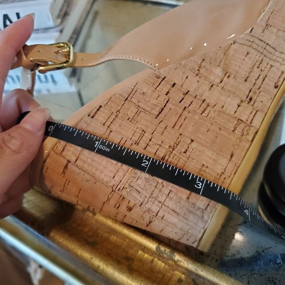 Stuwart Weitzman wedge nude patent - Picture 4 of 12